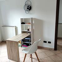 Studio scrivania, libreria e mobile
