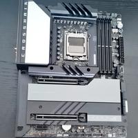 ASUS ROG CROSSHAIR X670E HERO