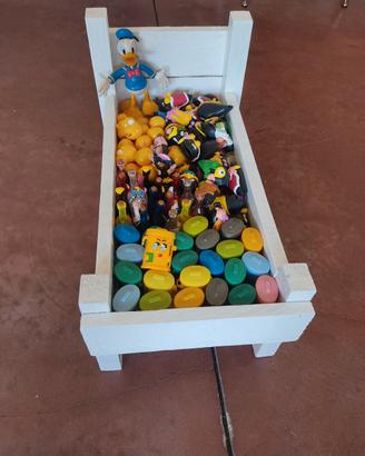 lettino x bambole e sorpresine Kinder 