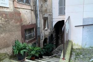 4 LOCALI A GENAZZANO