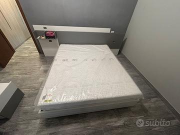 Letto ricci casa con comó abbinato