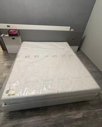 Letto ricci casa con comó abbinato