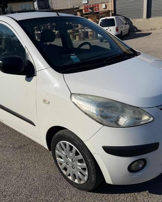 HYUNDAI i10 1.1 12V BlueDrive BENZINA/GPL Active