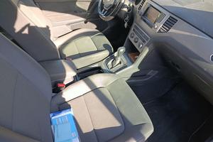 GOLF SPORTSVAN