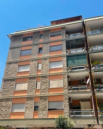Quadrilocale a Napoli Via Nicolardi Parco Arcadia
