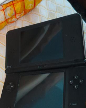DSi XL 