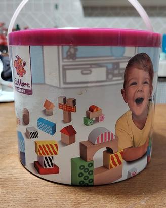 Mattoncini colorati in legno