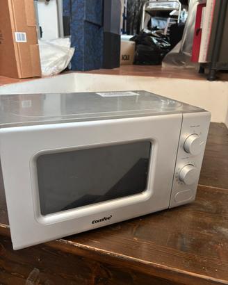 Forno a microonde comfee