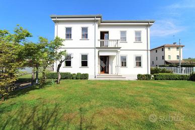 VILLA SINGOLA A CAERANO DI SAN MARCO