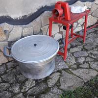 Attrezzatura completa per fare la salsa