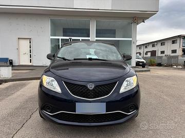 Lancia Ypsilon 1.2 Silver 69cv