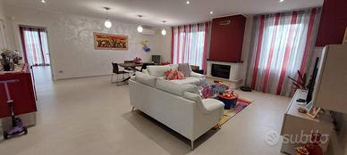 Appartamento di 170 m² con 5 locali e box auto a C