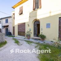 ESCLUSIVO TERRATETTO UNIFAMILIARE CON GIARDINO