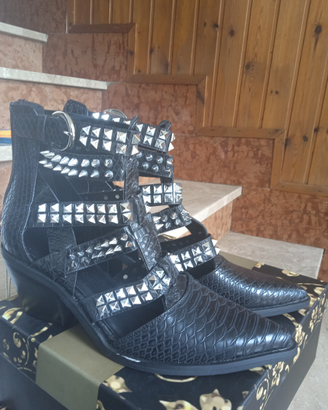 Stivaletti estivi n40