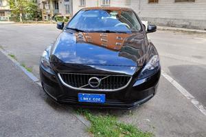Volvo V40 D2
