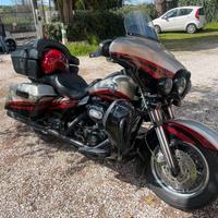 Harley Electra glide CVO SE 2006