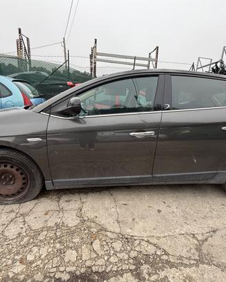 LANCIA DELTA 1.6 DIESEL RICAMBI USATI