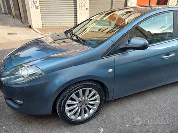 Fiat bravo diesel 1.6 MJT 120 CV anno 2011