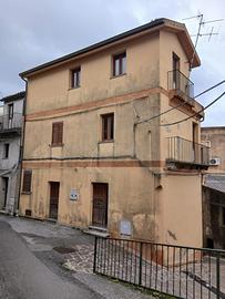 Casa su piu' livelli a Marcellinara