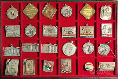 medaglie e distintivi fiume  dalmati raduno