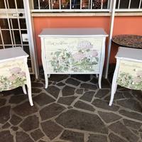 Comó e comodini shabby