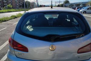 alfa 147 benzina 