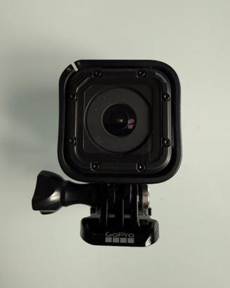GoPro Hero Session 5 completa di accessori