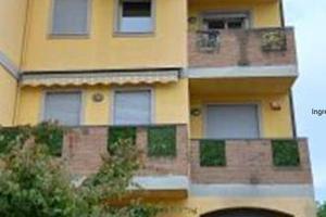 Immobile in asta di 97 m² con 3 locali e box auto 