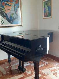 pianoforte mezza coda 