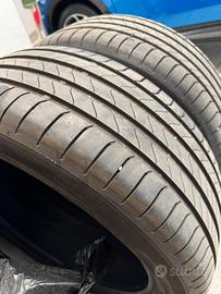 4 Gomme Bridgestone Turanza 6 - 235/45 R19 99V