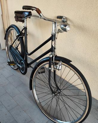 Binchi Corallo donna  anni 60
