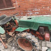Trattore Pasquali funzionante + aratro e accessori