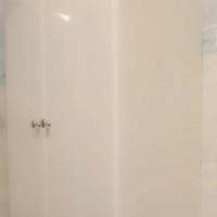 Armadietto pensile e mobile bagno con vaschetta 