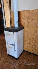 Stufa a legno La Nordica compatta vintage 
