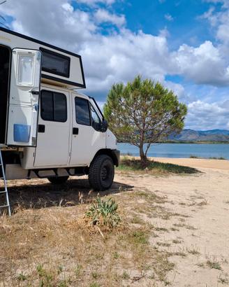 VEICOLO OVERLAND 4X4 PATENTE B