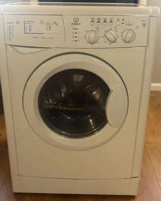 LAVASCIUGA INDESIT WIDEXL126