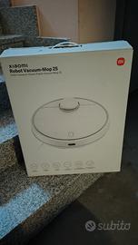 Robottino aspirapolvere