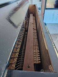 Pianoforte  pfeifer verficale