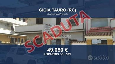 Immobile in asta di 146 m² con più di 5 locali a G