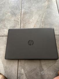 HP 255 G8 17,3”