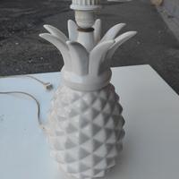Lampada base forma di un ananas porcellana