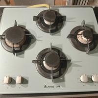 piano cottura Ariston in vetro temperato – O
