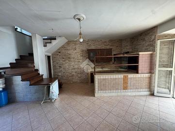 CASA SEMINDIPENDENTE A CAPISTRELLO