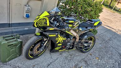 Yamaha r1 2007 
