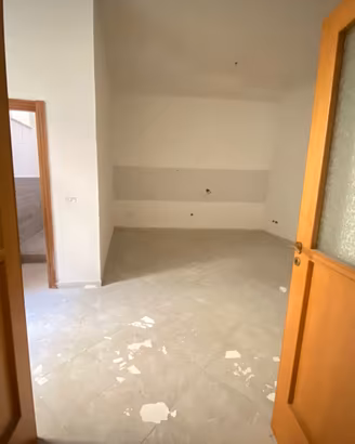 Trilocale+Posto Auto al Centro di Giugliano MAV310