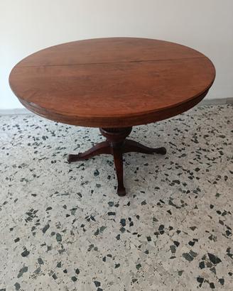 Tavolo antico allungabile