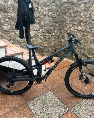 commencal meta v5 2025