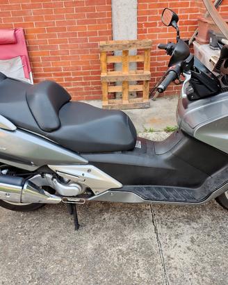 HONDA SILVER WING 600