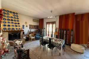 Appartamento 180 mq con box zona villa-smcv