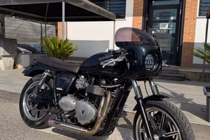 Triumph Bonneville T100 SE